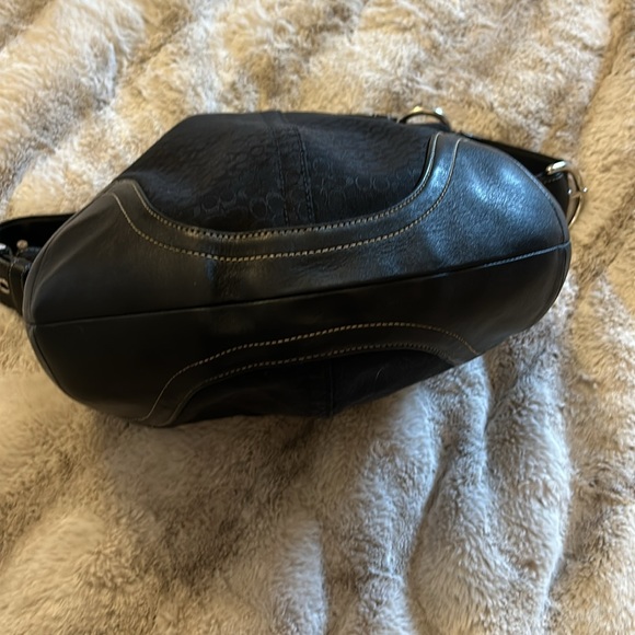 Coach Shoulder Purse - Picture 4 of 8